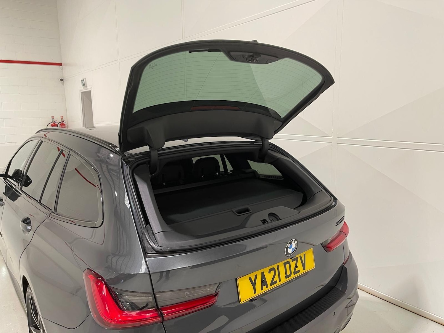 Used BMW 3 Series 2021 for sale - 76398491: Photo 50