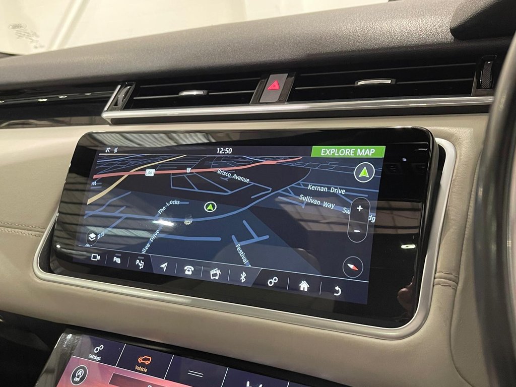 Used Land Rover Range Rover Velar 2018 for sale - 76923356: Photo 13