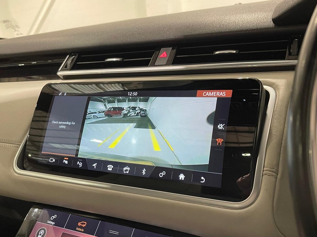 Used Land Rover Range Rover Velar 2018 for sale - 76923356: Photo 14