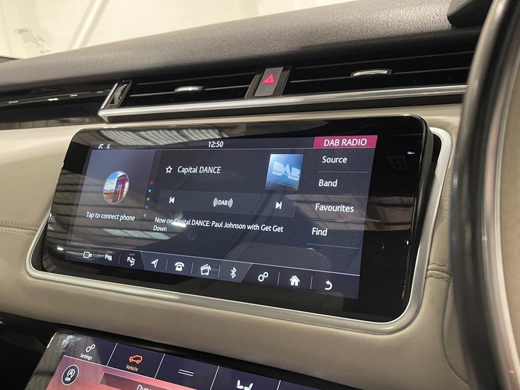 Used Land Rover Range Rover Velar 2018 for sale - 76923356: Photo 15