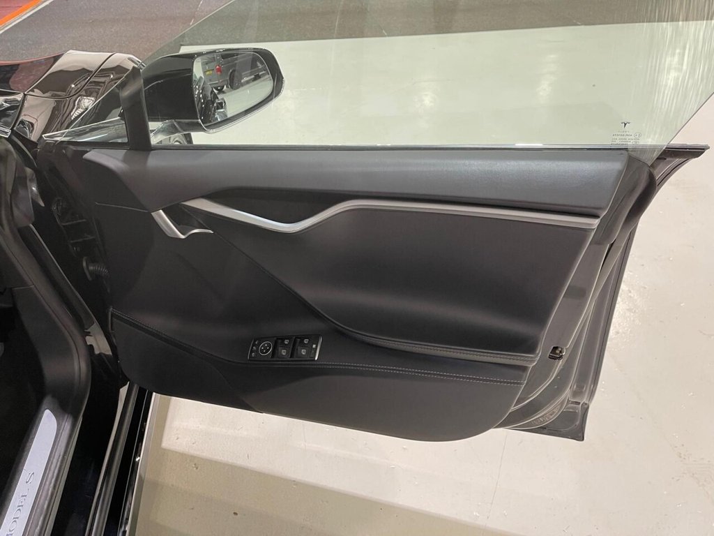 Used Tesla Model S 2018 for sale - 76481846: Photo 33