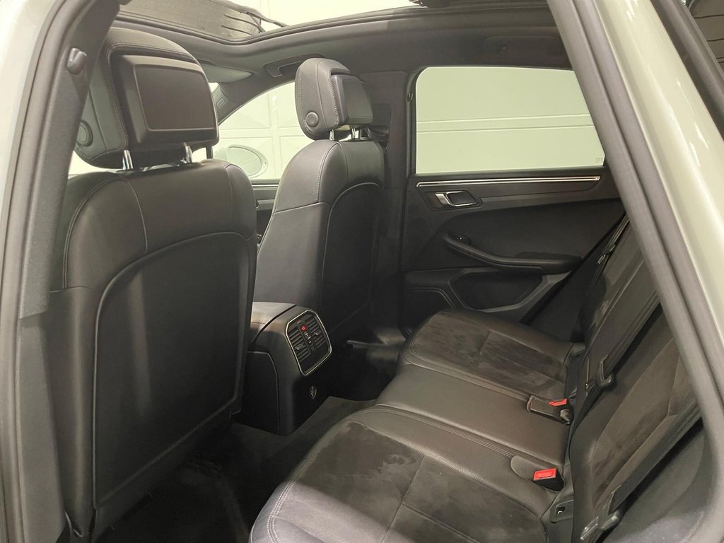 Used Porsche Macan 2018 for sale - 77122257: Photo 29