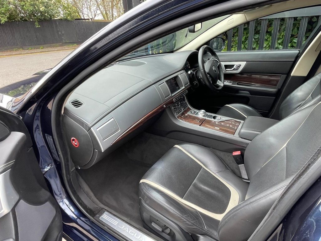 Used Jaguar XF 2015 for sale - 78181012: Photo 22