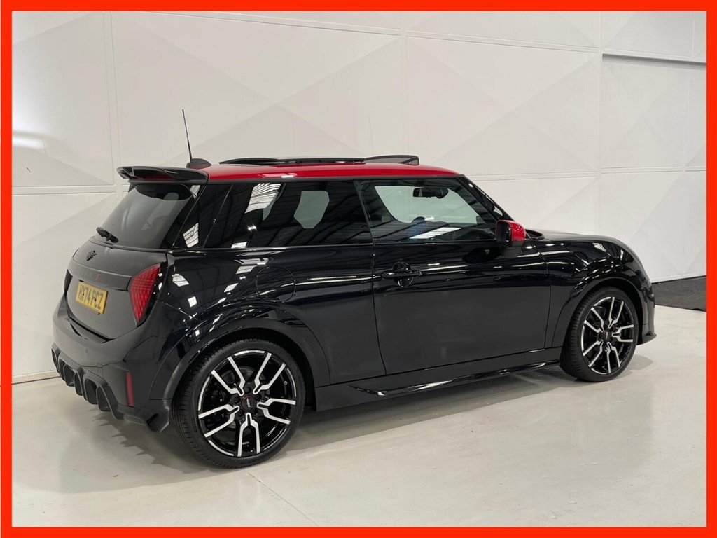 Used MINI Cooper 2024 for sale - 76496207: Photo 3