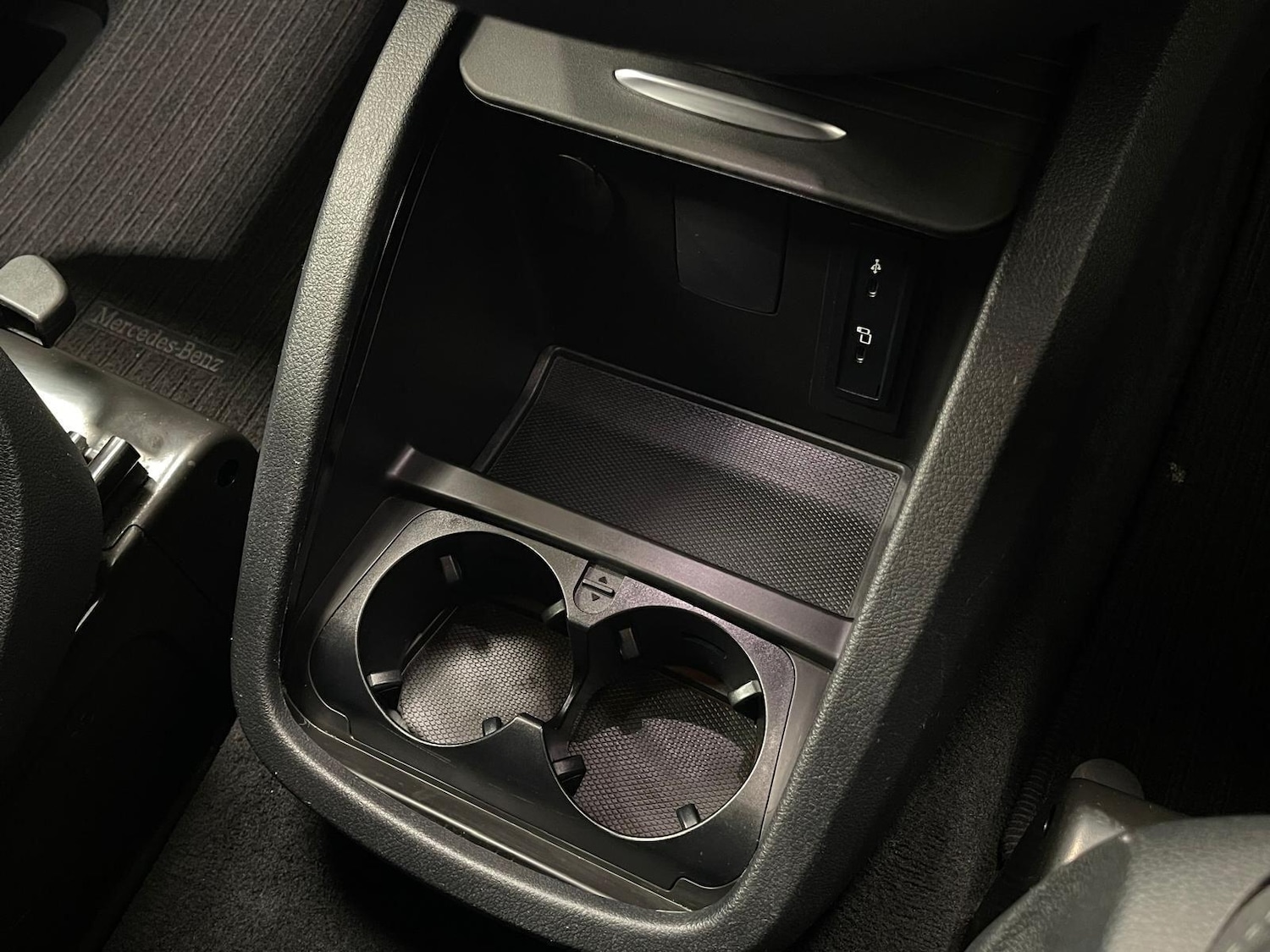 Used Mercedes-Benz V-Class 2022 for sale - 76398668: Photo 19