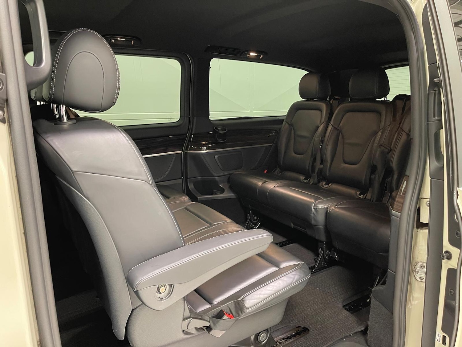 Used Mercedes-Benz V-Class 2022 for sale - 76398668: Photo 34