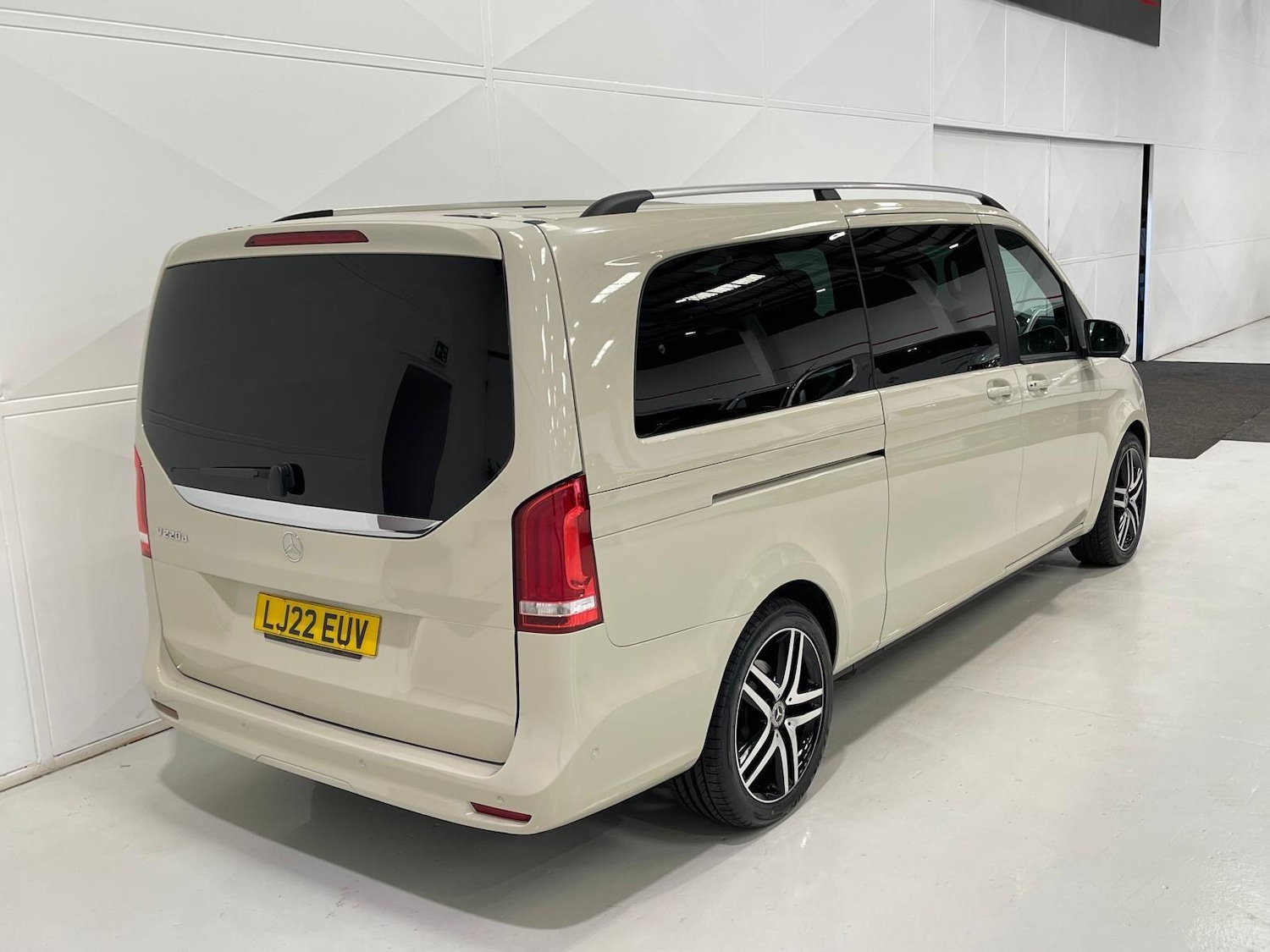 Used Mercedes-Benz V-Class 2022 for sale - 76398668: Photo 38