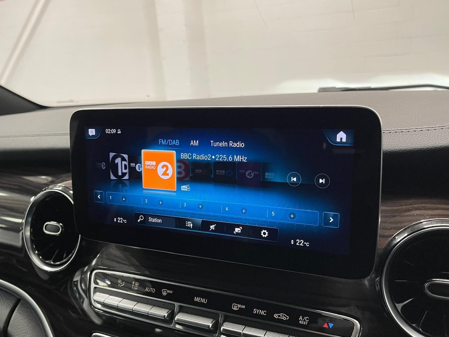 Used Mercedes-Benz V-Class 2022 for sale - 76398668: Photo 75