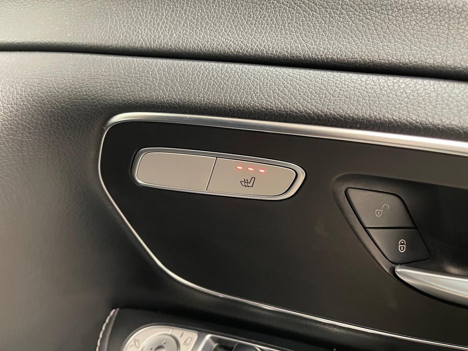 Used Mercedes-Benz V-Class 2022 for sale - 76398668: Photo 84