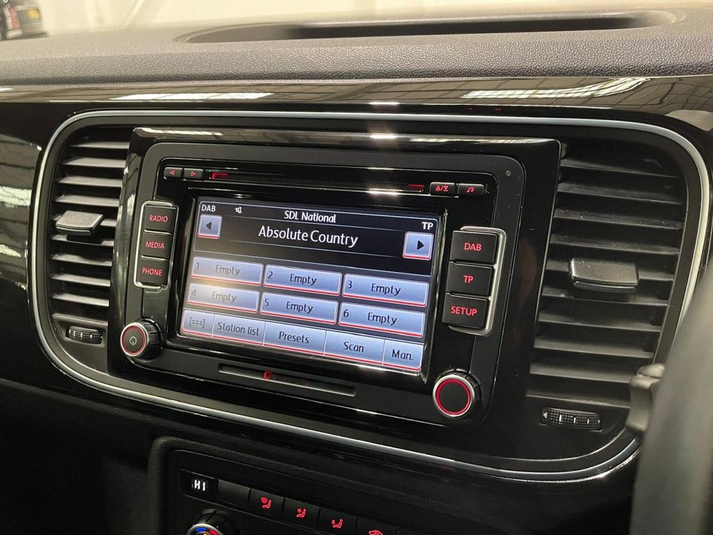 Used Volkswagen Beetle 2013 for sale - 76798029: Photo 14