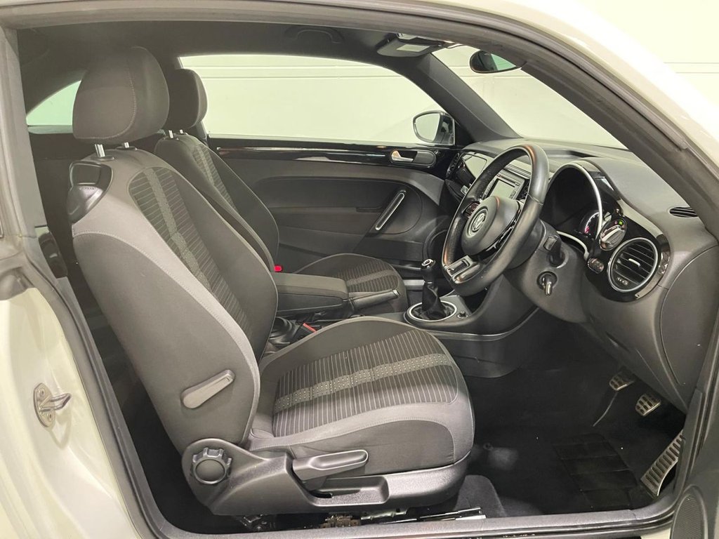 Used Volkswagen Beetle 2013 for sale - 76798029: Photo 20