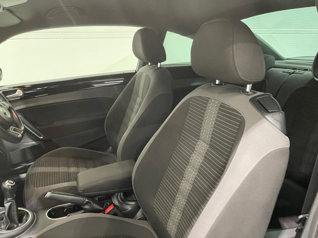 Used Volkswagen Beetle 2013 for sale - 76798029: Photo 24