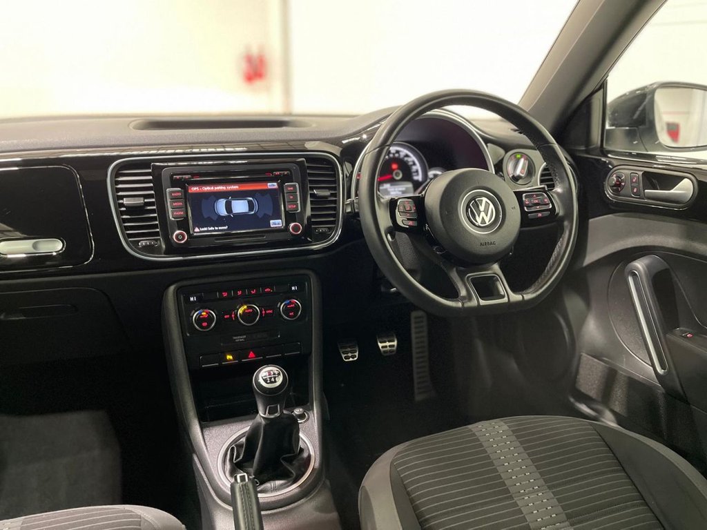 Used Volkswagen Beetle 2013 for sale - 76798029: Photo 25