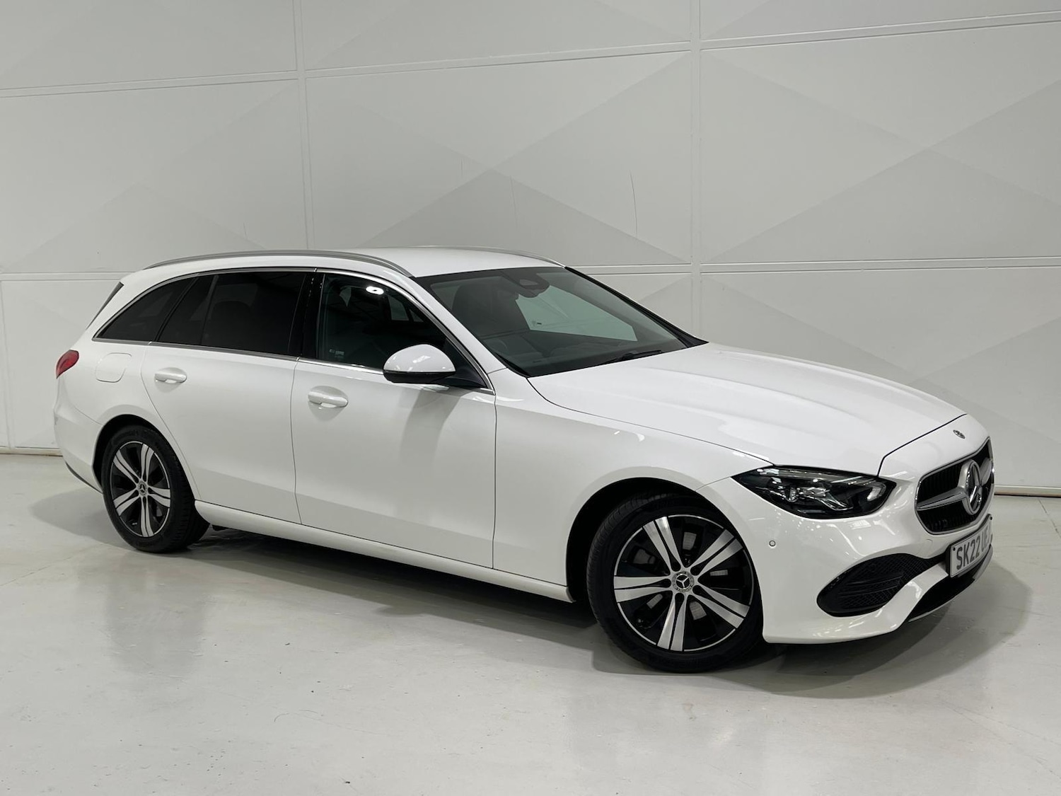 Used Mercedes-Benz C Class 2022 for sale - 76398950: Photo 100