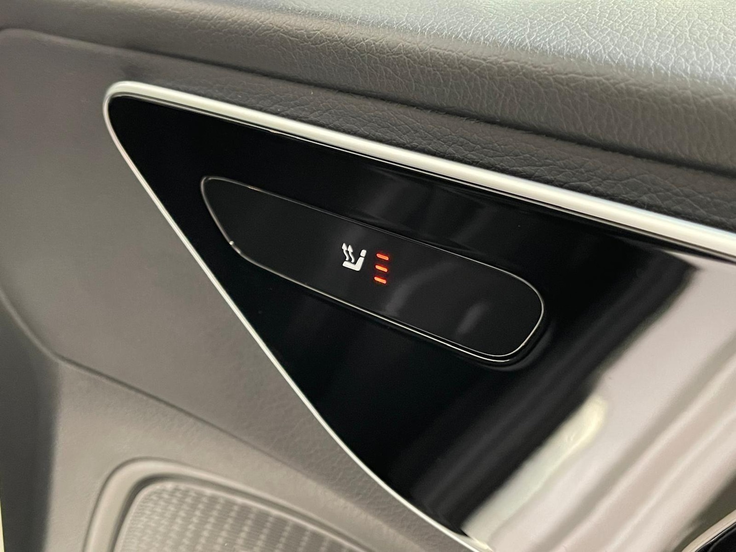 Used Mercedes-Benz C Class 2022 for sale - 76398950: Photo 89