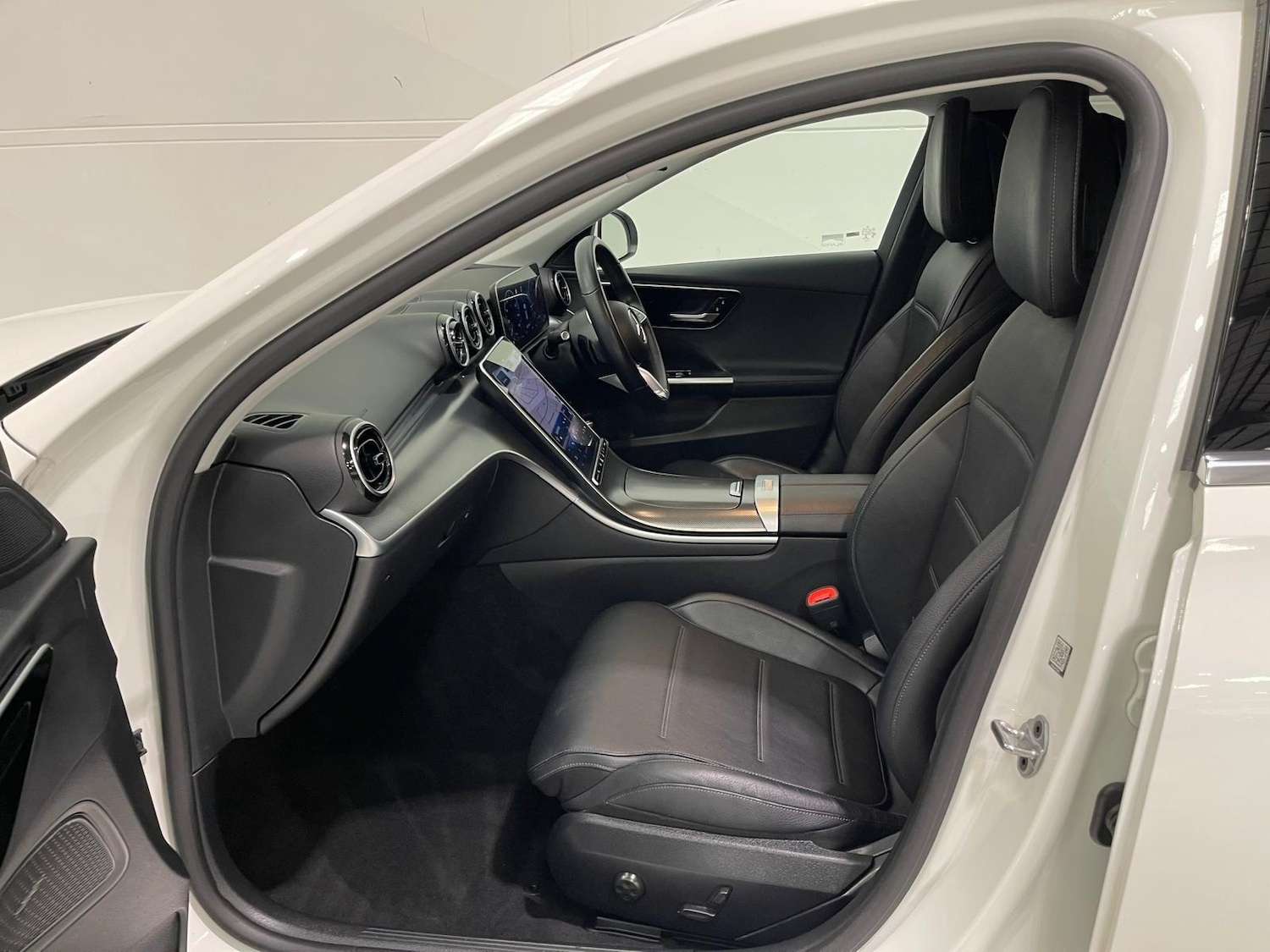 Used Mercedes-Benz C Class 2022 for sale - 76398950: Photo 93