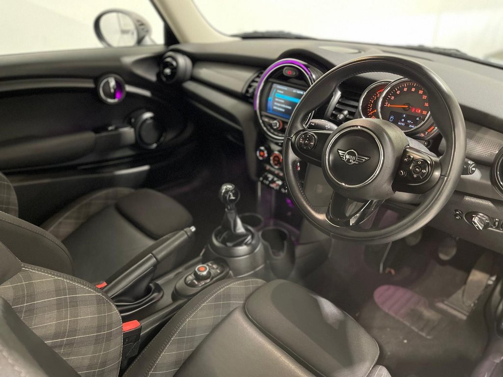 Used MINI Hatch 2018 for sale - 76867390: Photo 10