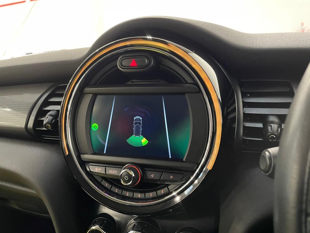 Used MINI Hatch 2018 for sale - 76867390: Photo 12