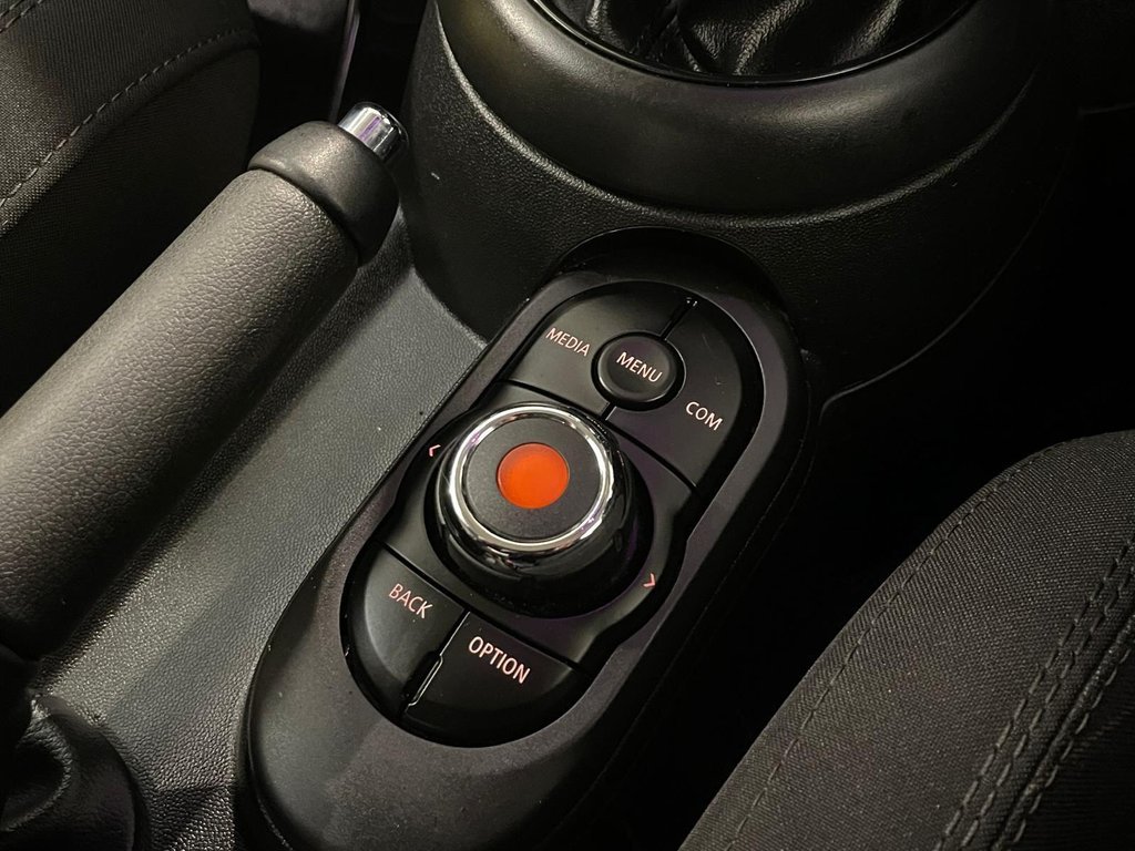 Used MINI Hatch 2018 for sale - 76867390: Photo 17