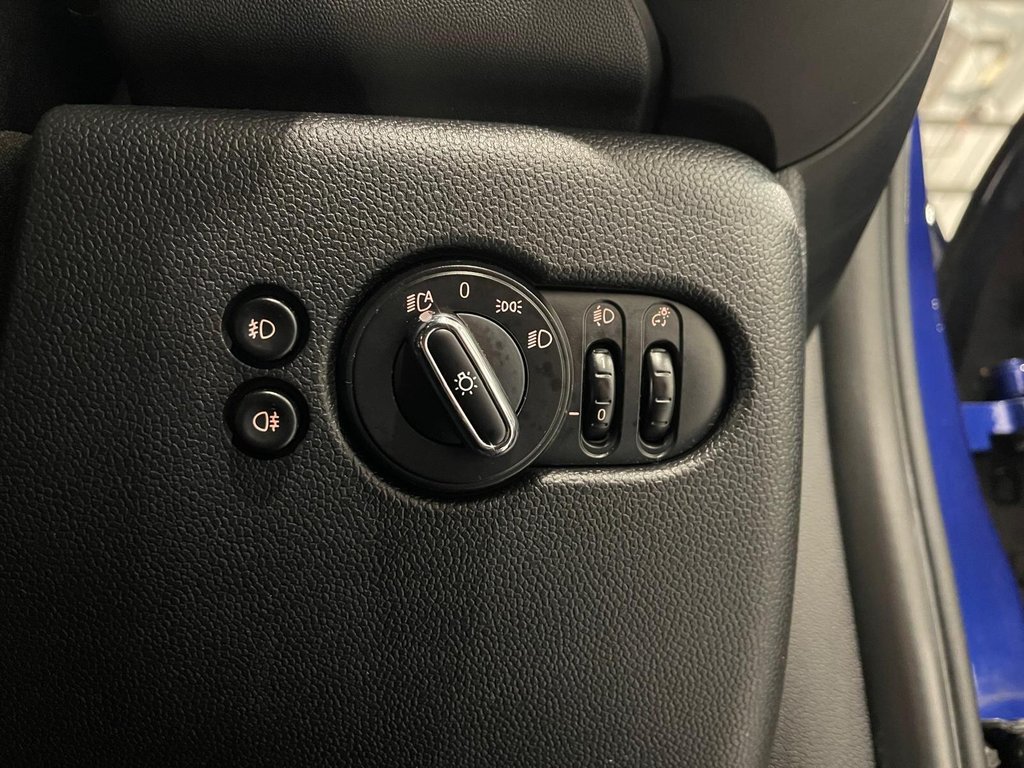 Used MINI Hatch 2018 for sale - 76867390: Photo 19