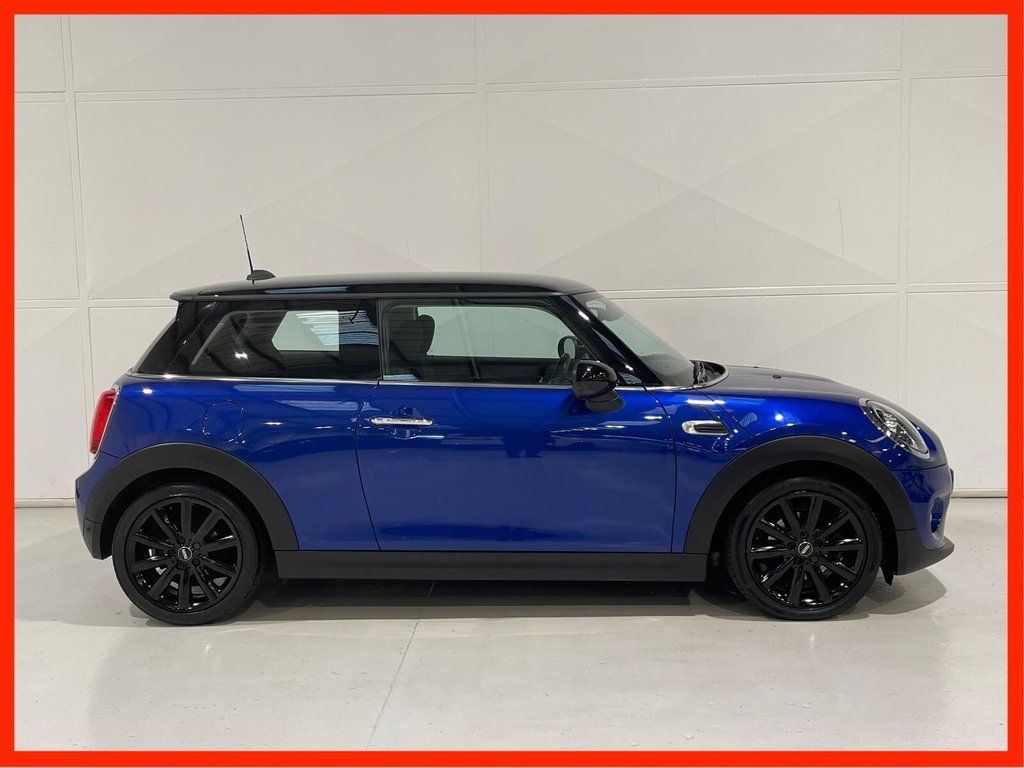 Used MINI Hatch 2018 for sale - 76867390: Photo 2