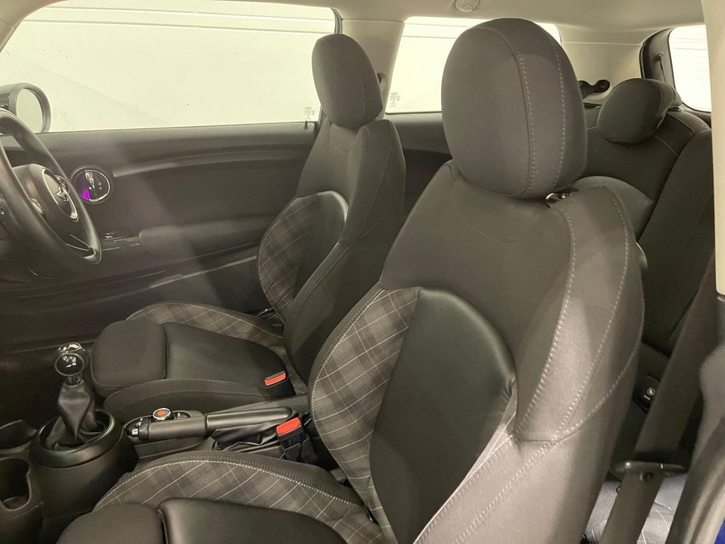 Used MINI Hatch 2018 for sale - 76867390: Photo 26