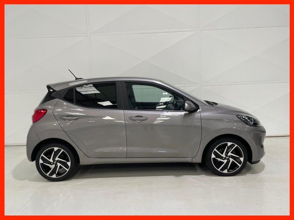 Used Hyundai i10 2022 for sale - 76665743: Photo 2