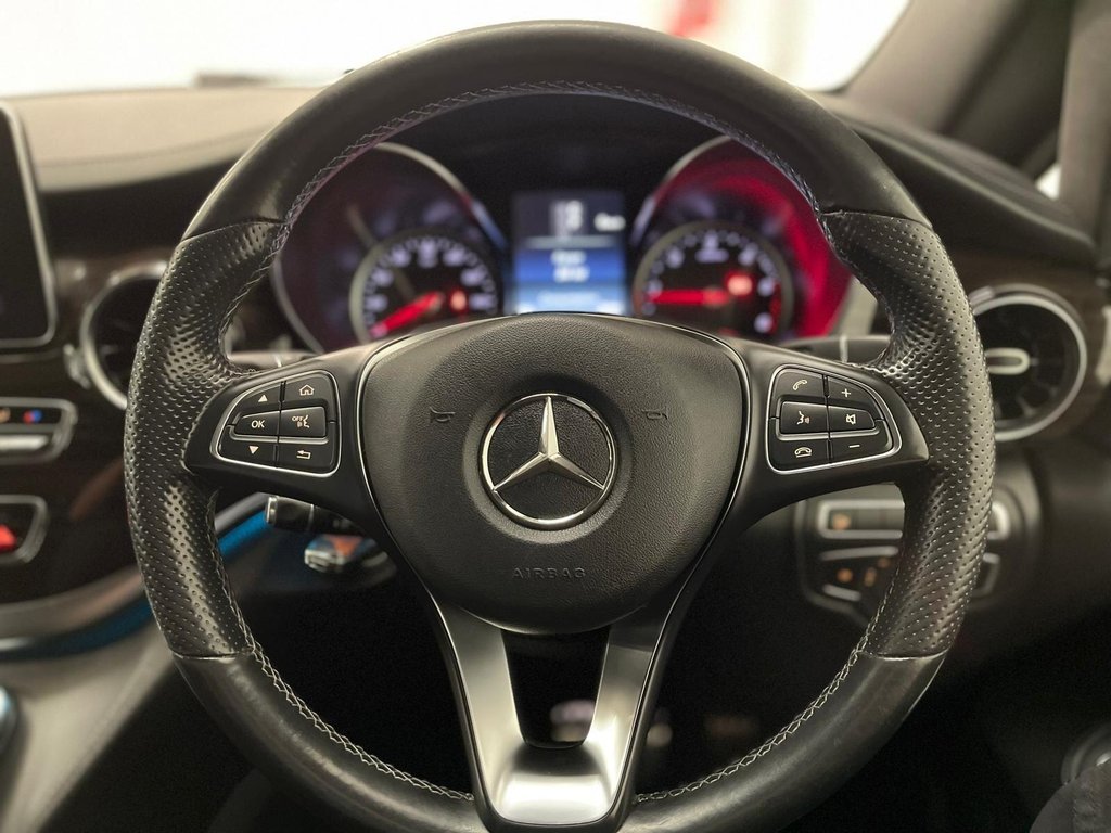 Used Mercedes-Benz V-Class 2020 for sale - 77226971: Photo 11