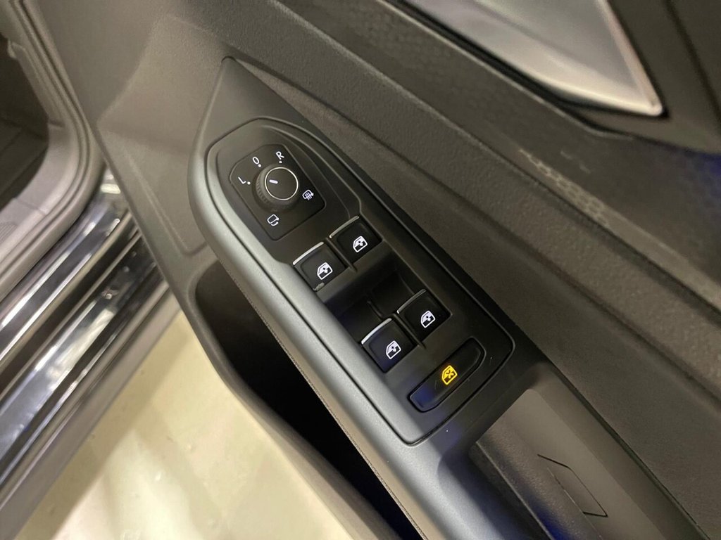 Used Volkswagen Golf 2023 for sale - 76481705: Photo 30