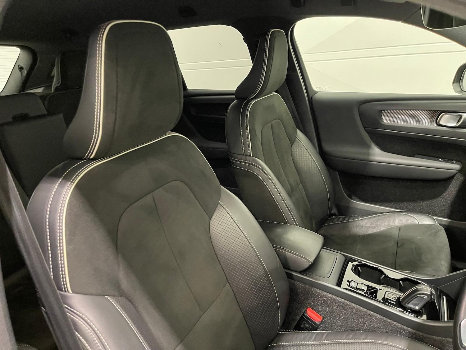 Used Volvo XC40 2020 for sale - 76398971: Photo 79