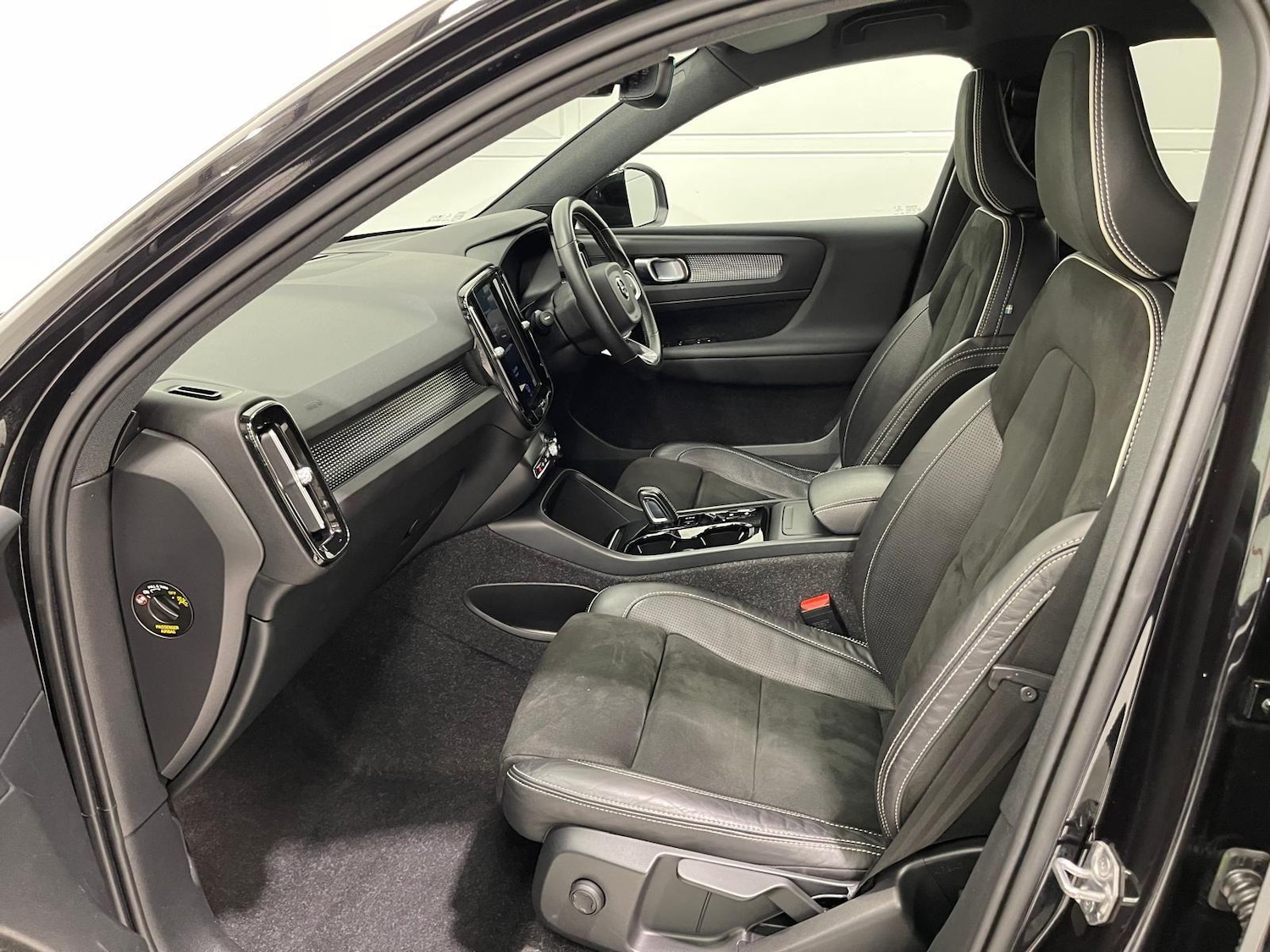 Used Volvo XC40 2020 for sale - 76398971: Photo 81