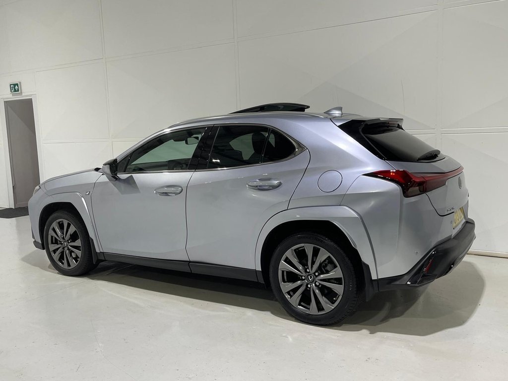 Used Lexus UX 2024 for sale - 76655437: Photo 5