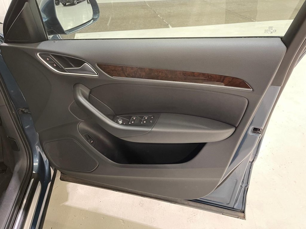 Used Audi Q3 2016 for sale - 77520549: Photo 26