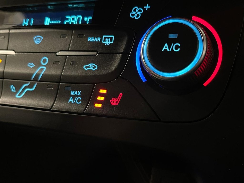 Used Ford Focus 2017 for sale - 76841681: Photo 16