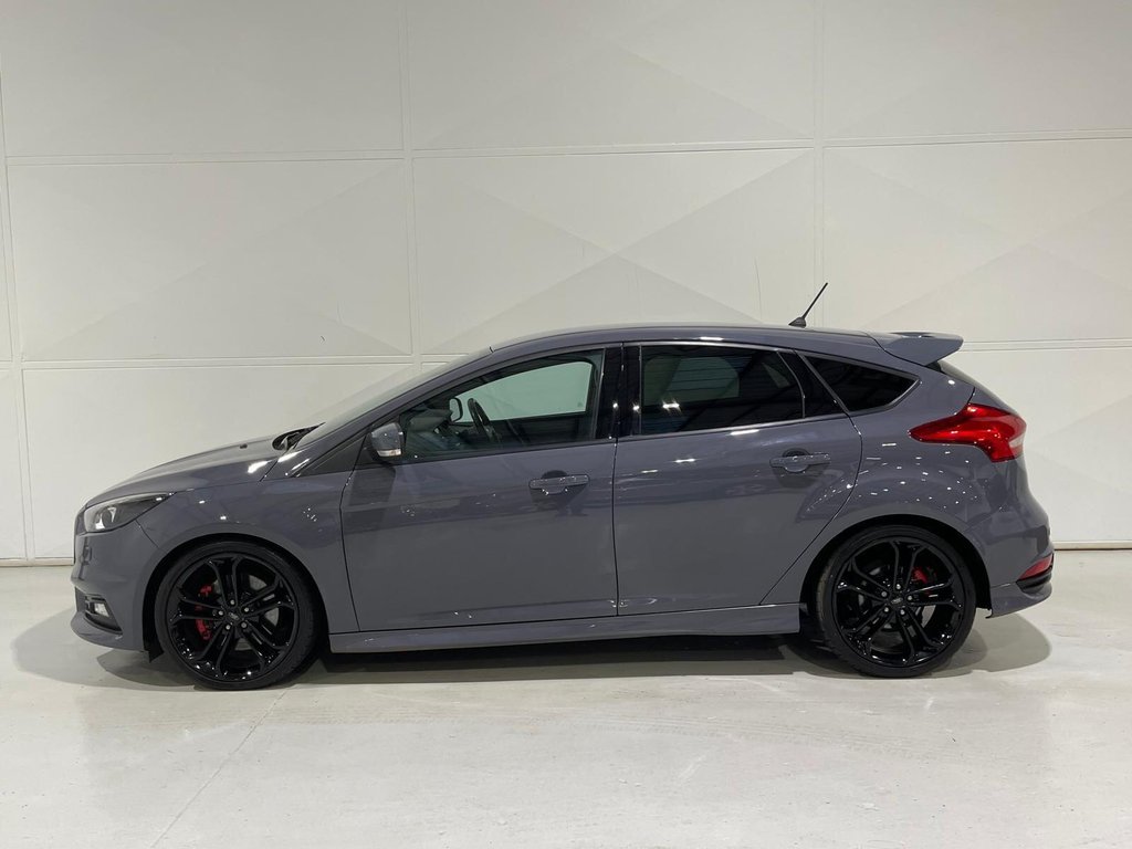 Used Ford Focus 2017 for sale - 76841681: Photo 5