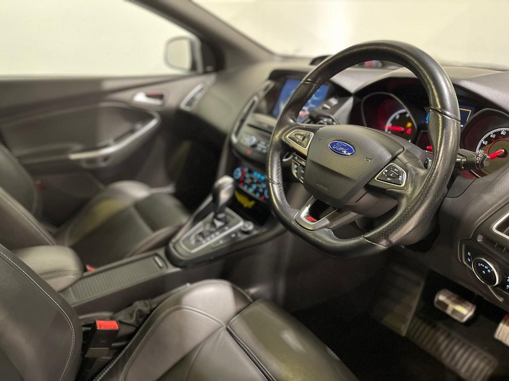 Used Ford Focus 2017 for sale - 76841681: Photo 9