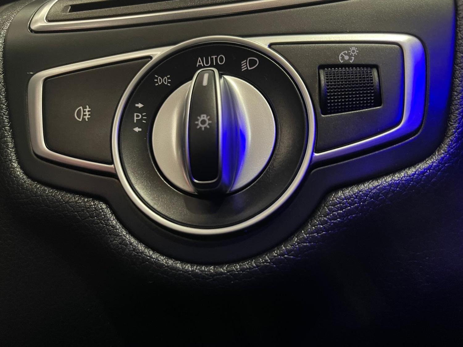 Used Mercedes-Benz C Class 2019 for sale - 76433274: Photo 31