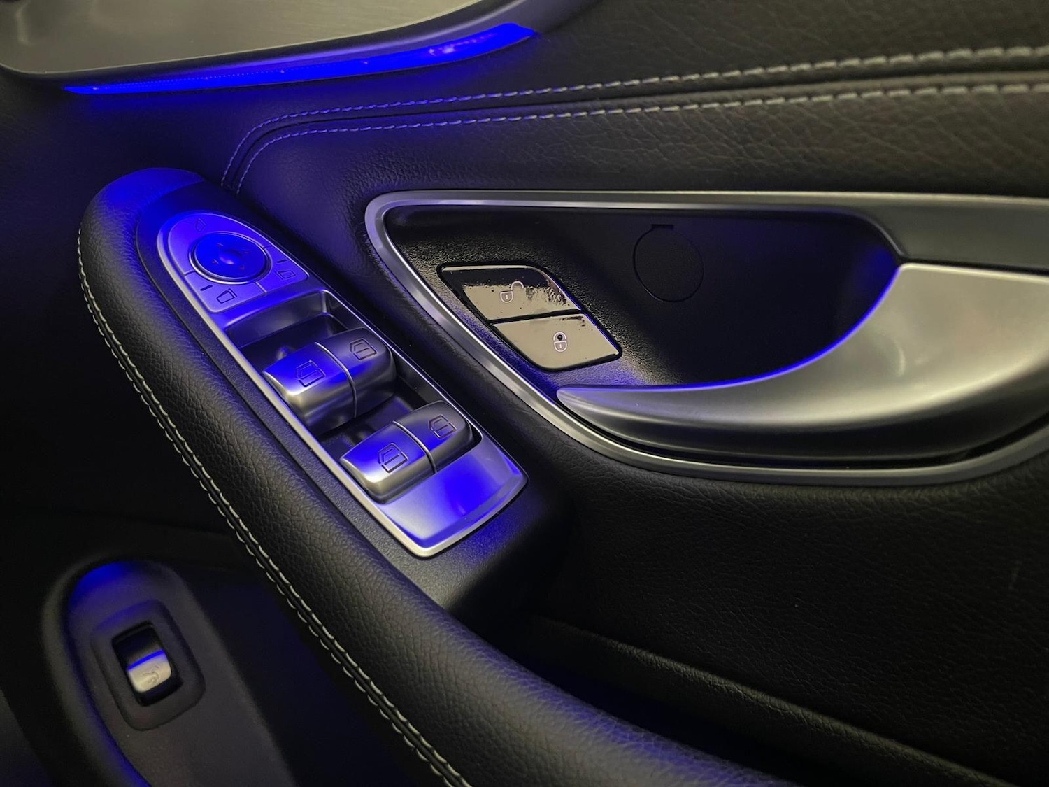 Used Mercedes-Benz C Class 2019 for sale - 76433274: Photo 32