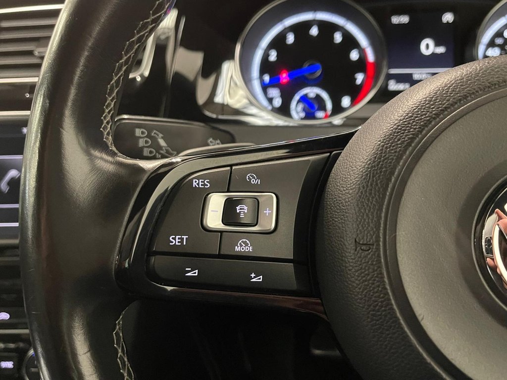 Used Volkswagen Golf 2016 for sale - 76481973: Photo 21