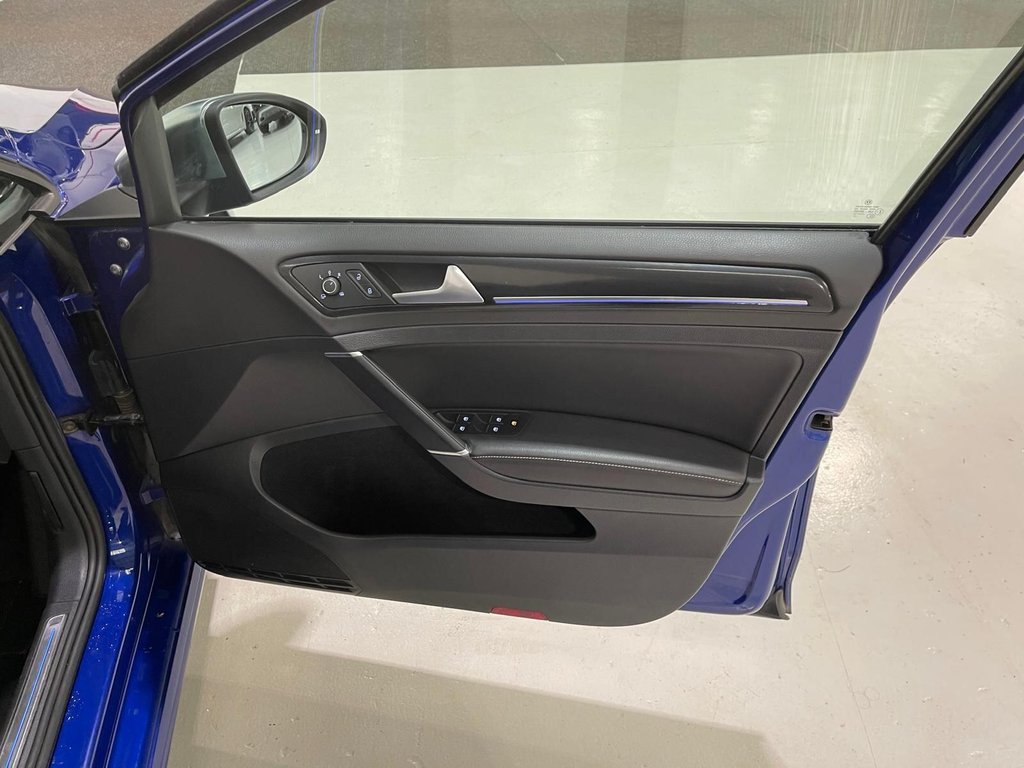 Used Volkswagen Golf 2016 for sale - 76481973: Photo 23