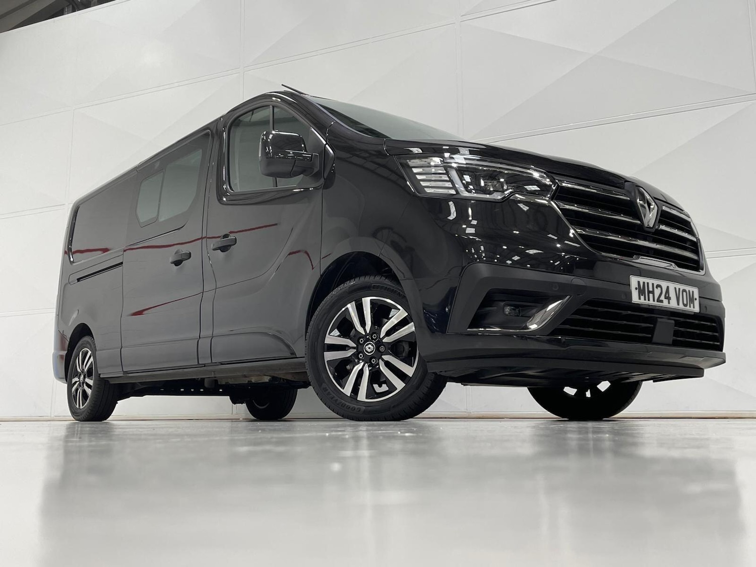 Used Renault Trafic 2024 for sale - 76398426: Photo 90