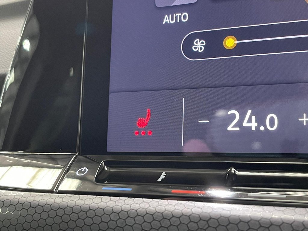 Used Volkswagen Golf 2021 for sale - 77463406: Photo 21