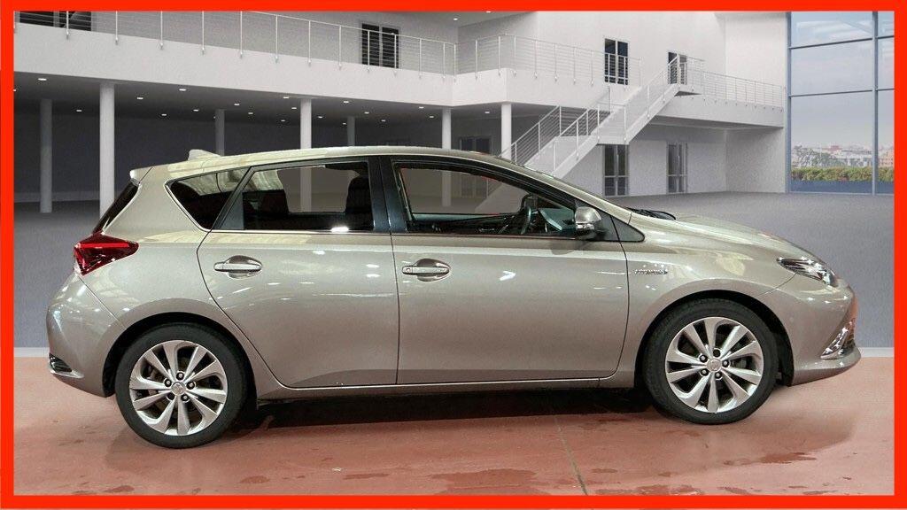 Used Toyota Auris 2016 for sale - 76398009: Photo 2