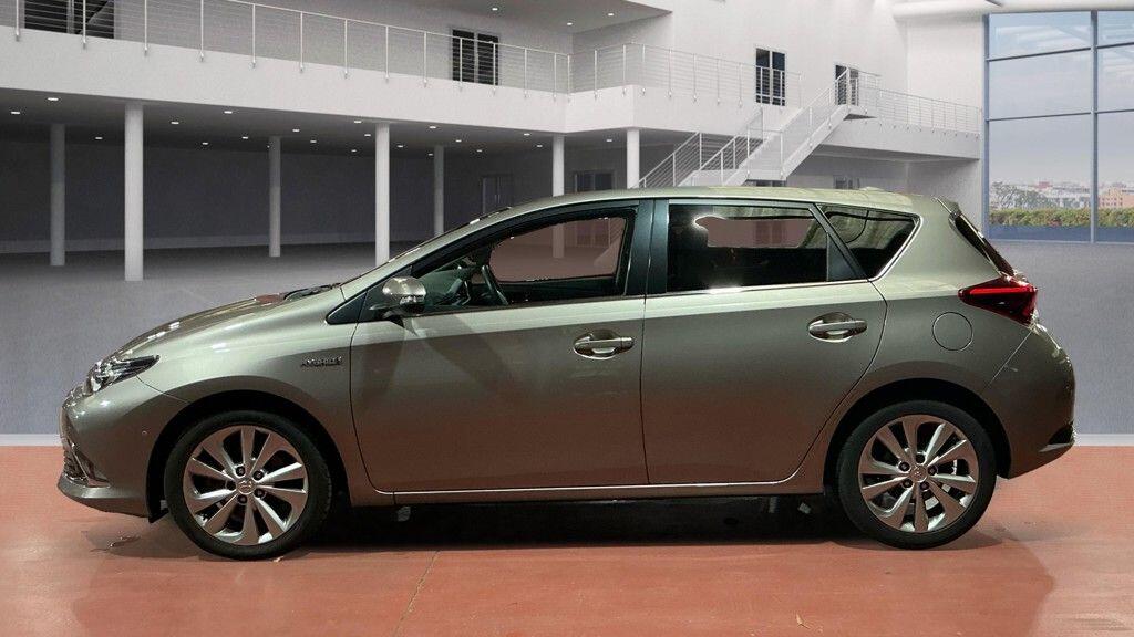 Used Toyota Auris 2016 for sale - 76398009: Photo 5