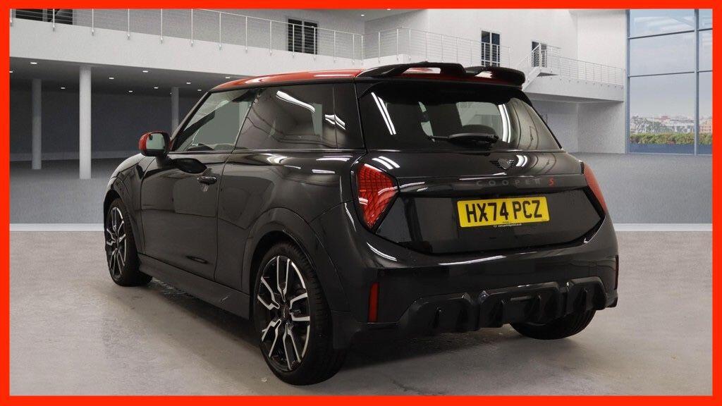 Used MINI Cooper 2024 for sale - 76397876: Photo 4