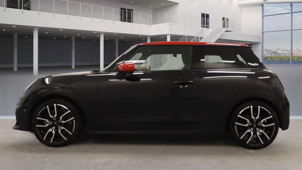 Used MINI Cooper 2024 for sale - 76397876: Photo 5