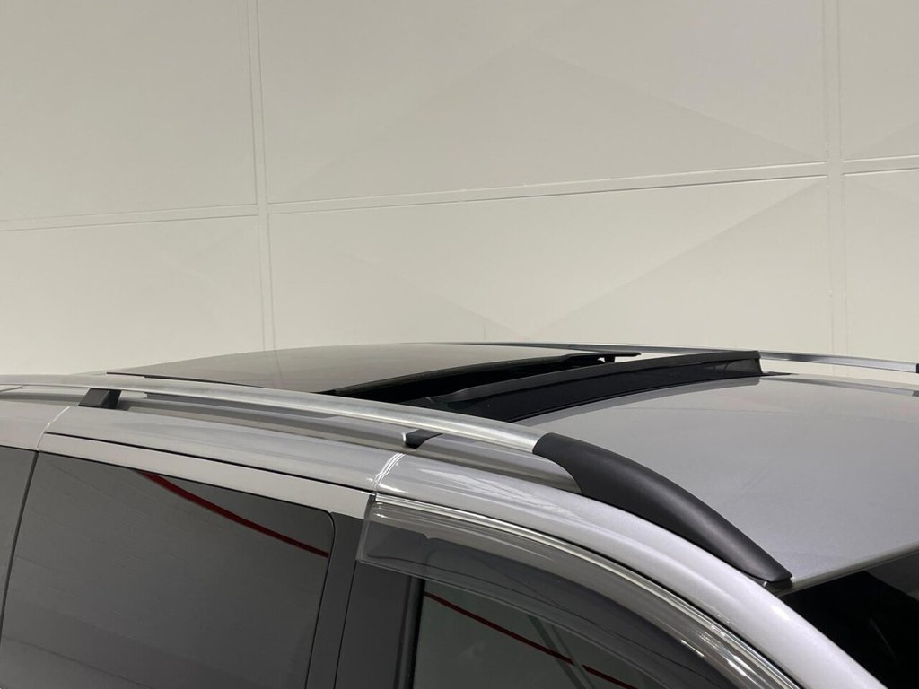 Used Mercedes-Benz V-Class 2019 for sale - 76495897: Photo 10