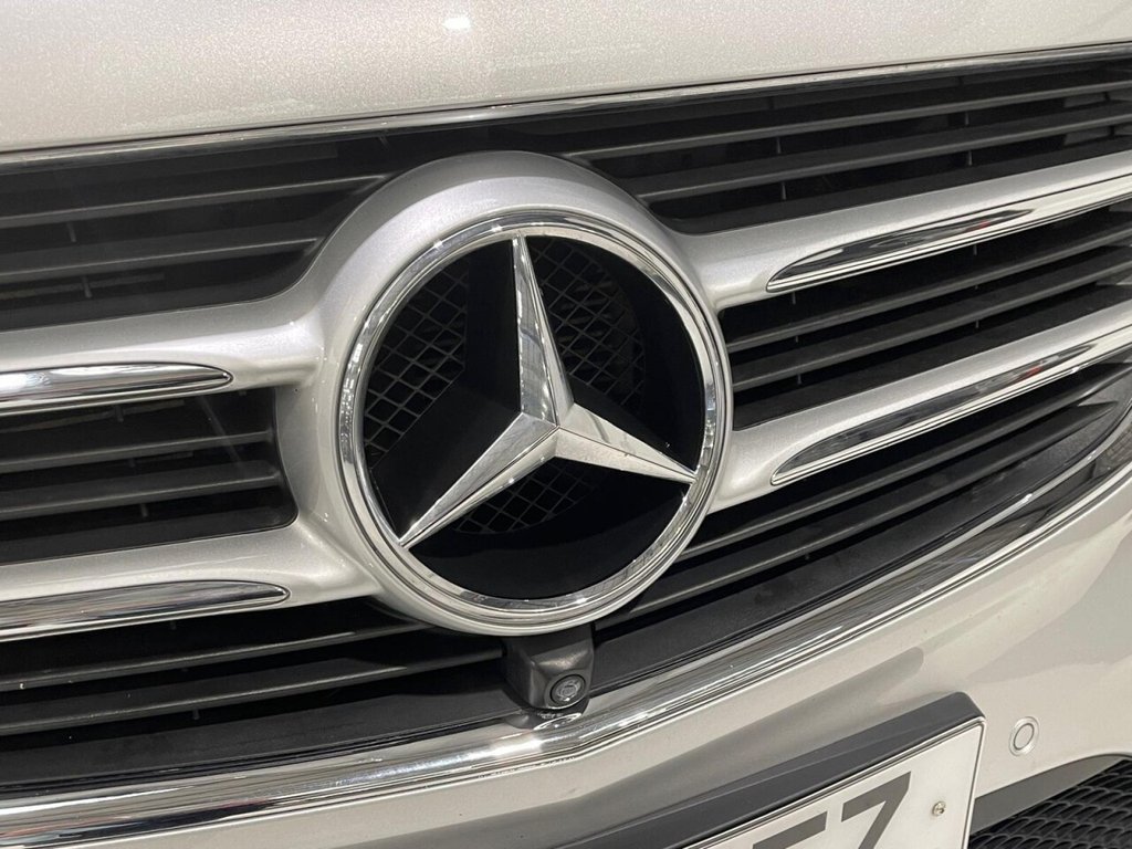 Used Mercedes-Benz V-Class 2019 for sale - 76495897: Photo 48