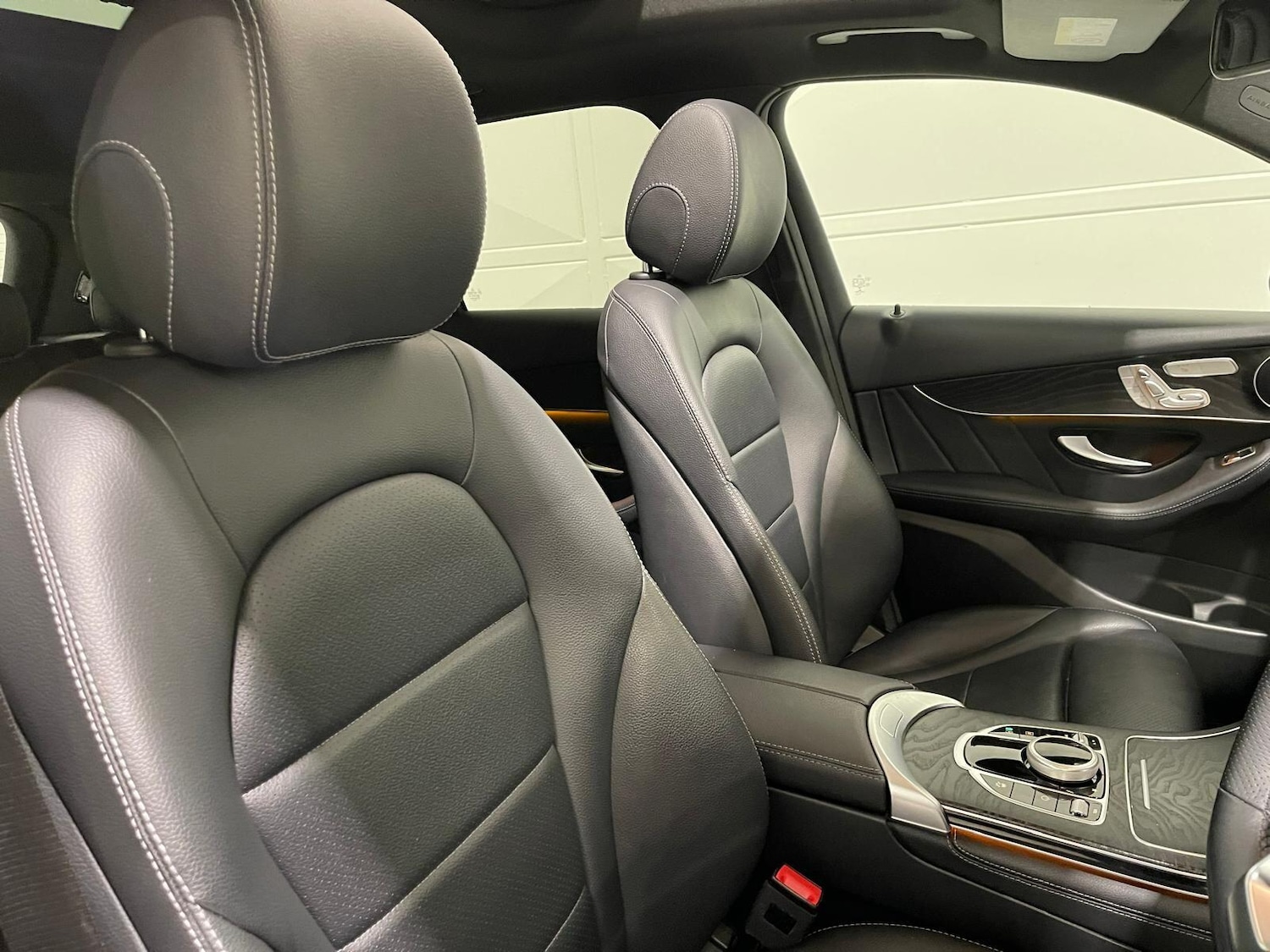 Used Mercedes-Benz GLC 2019 for sale - 76398236: Photo 26