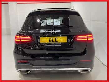 Used Mercedes-Benz GLC 2019 for sale - 76398236: Photo